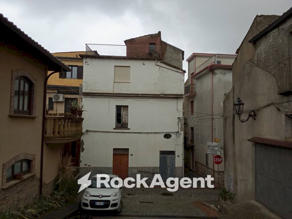 Facciata - Casa indipendente traversa Marconi, Martone - foto 2
