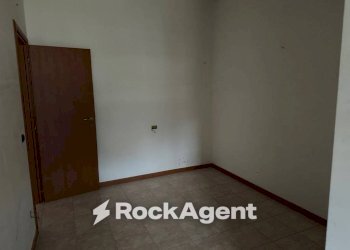 Camera da letto - Attico via del Villino, Alanno - foto 4
