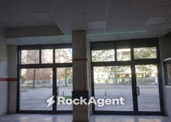 Interno non residenziale - Negozio Milano - foto 2