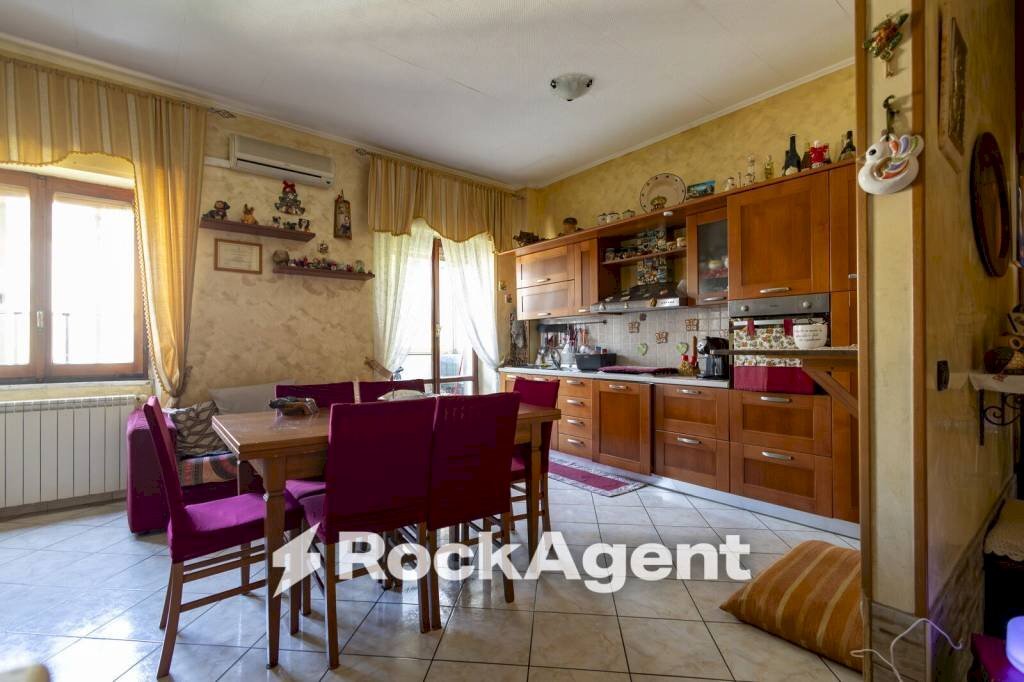 Cucina - Three-room apartment via Antonio Masciari, 7, Catanzaro - photo 2