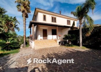 Facciata - Villa viale del Levante, 83, Carini - foto 27