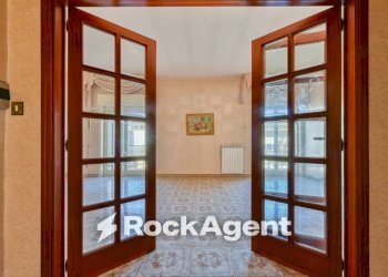 Interno palazzo - Appartamento via Sacerdote Giovanni Giuseppe Pirozzi, Villaricca - foto 4