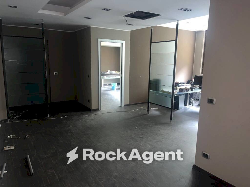 Ufficio - Stabile - Palazzo via Emilio Vecchia, Varazze - foto 3