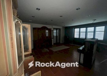 Interno non residenziale - Stabile - Palazzo via Emilio Vecchia, Varazze - foto 4