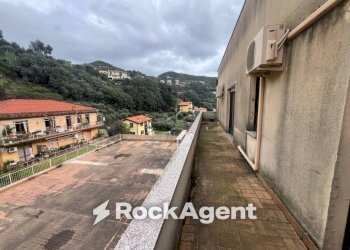 Balcone - Stabile - Palazzo via Emilio Vecchia, Varazze - foto 30