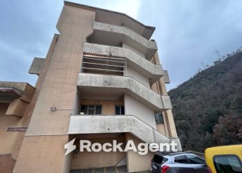 Facciata - Stabile - Palazzo via Emilio Vecchia, Varazze - foto 36