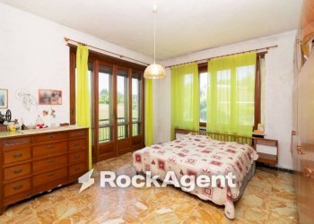 Camera da letto - Villa Regione Garrone, 3, Reano - foto 13