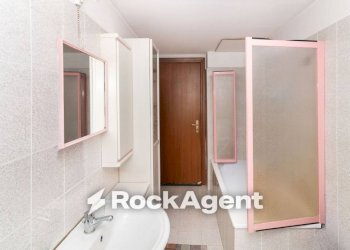 Bagno - Villa Regione Garrone, 3, Reano - foto 18