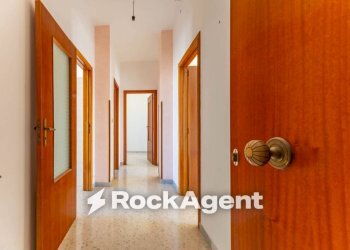 Ingresso - Three-room apartment via Caprera, 14, Bitonto - photo 19