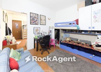 Camera da letto - Trilocale vico Giannini, Genova (zona Centro Storico) - foto 15