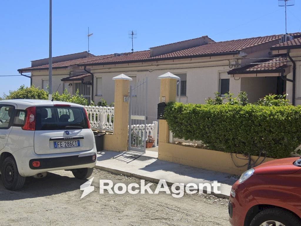 Facciata - Villa contrada Pipedo, Riace - photo 1