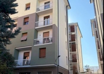 Facciata - Negozio via Bassa, 2, Scandicci - foto 5