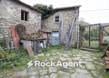 Giardino - Rustic Località Villa Regnano, Casola in Lunigiana - photo 2