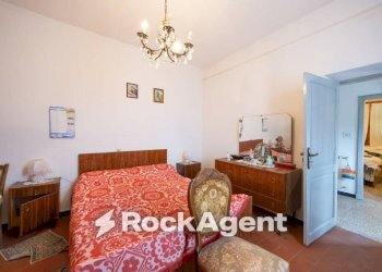 Camera da letto - Rustic Località Villa Regnano, Casola in Lunigiana - photo 8