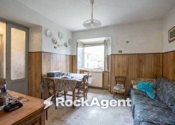 Salone - Rustic Località Villa Regnano, Casola in Lunigiana - photo 18