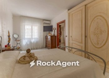 Camera da letto - Trilocale via Martiri di Via Fani, 25, Valenzano - foto 14