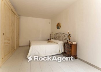 Camera da letto - Trilocale via Martiri di Via Fani, 25, Valenzano - foto 16