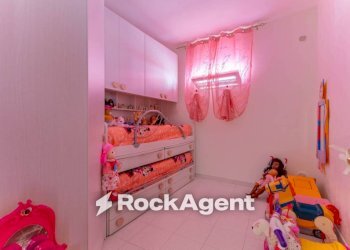 Camera da letto - Trilocale via Martiri di Via Fani, 25, Valenzano - foto 17