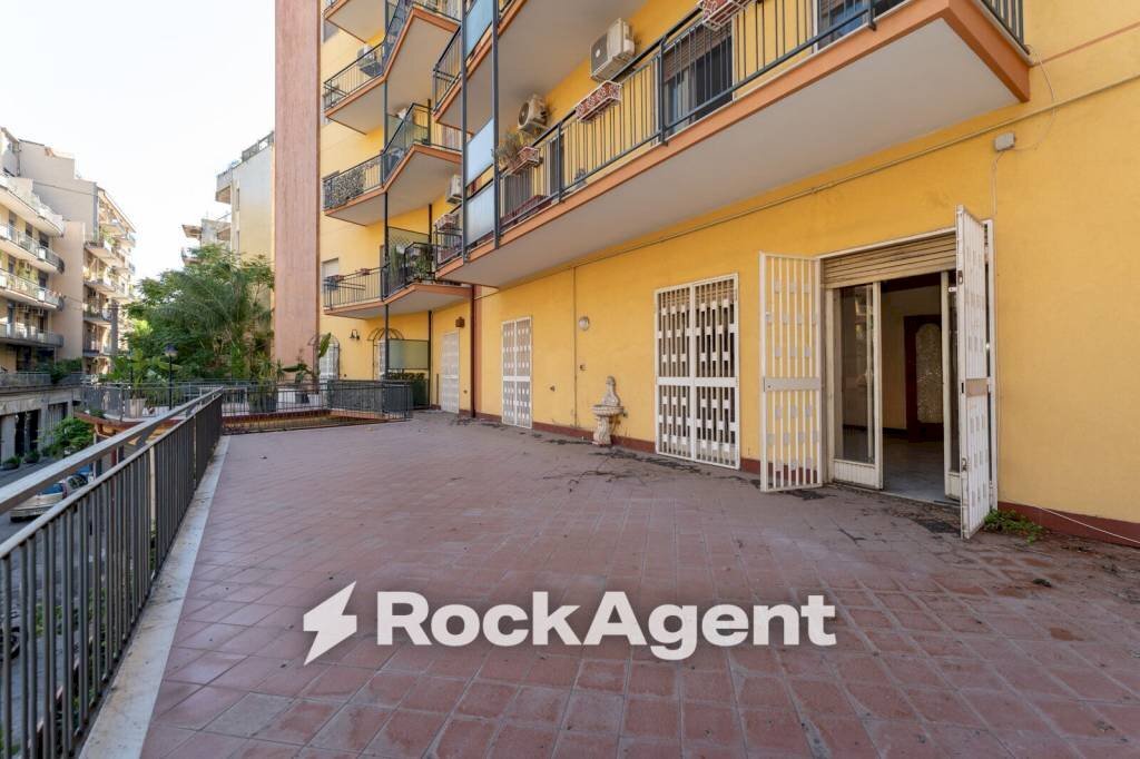 Terrazzo - Appartamento via Federico Ciccaglione, 15, Catania - foto 3