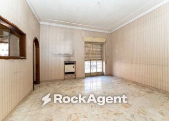 Cucina - Appartamento via Federico Ciccaglione, 15, Catania - foto 7