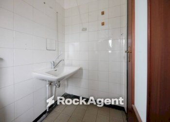 Bagno - Negozio viale Stazione Centrale, Ovada - foto 21