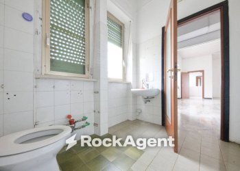 Bagno - Negozio viale Stazione Centrale, Ovada - foto 24