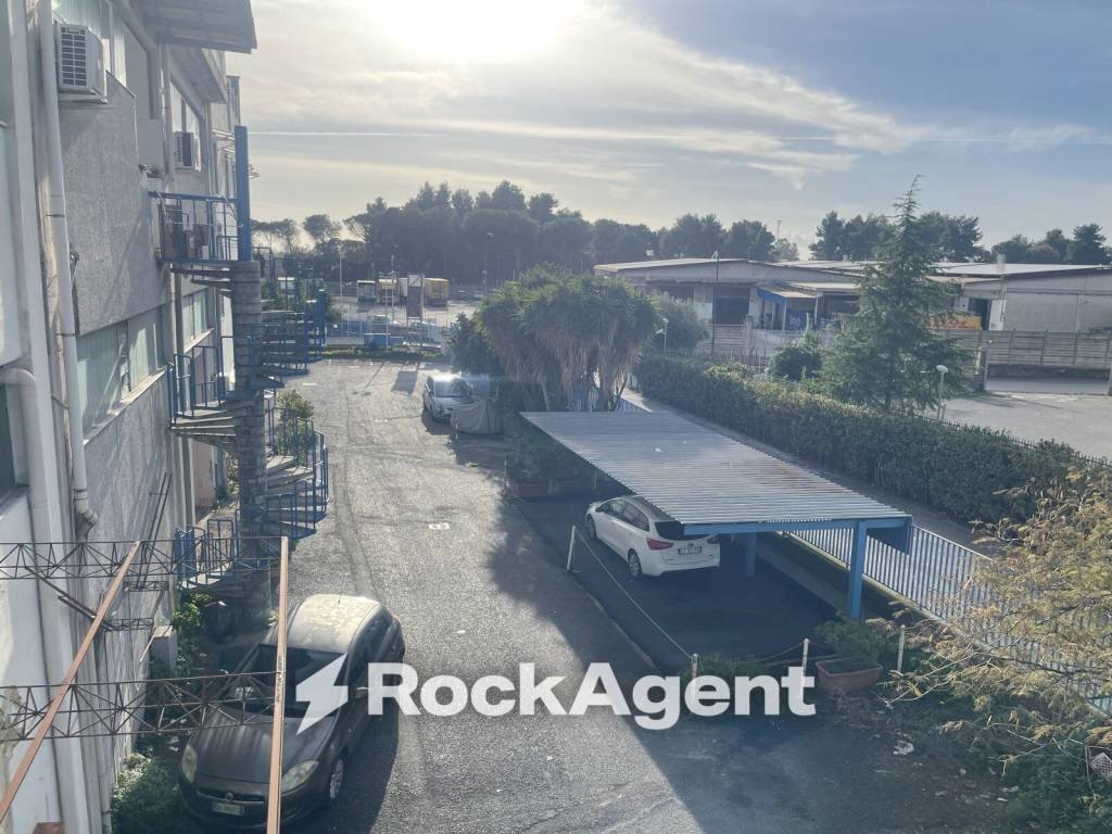 Vista - Ufficio via Acquasanta, 31, Salerno - foto 1