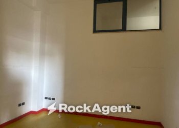 Stanza non arredata - Ufficio via Acquasanta, 31, Salerno - foto 17