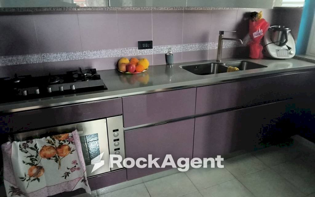 Cucina - Appartamento via Leonida Repaci, 7, Monasterace - foto 3