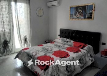 Camera da letto - Appartamento via Leonida Repaci, 7, Monasterace - foto 6