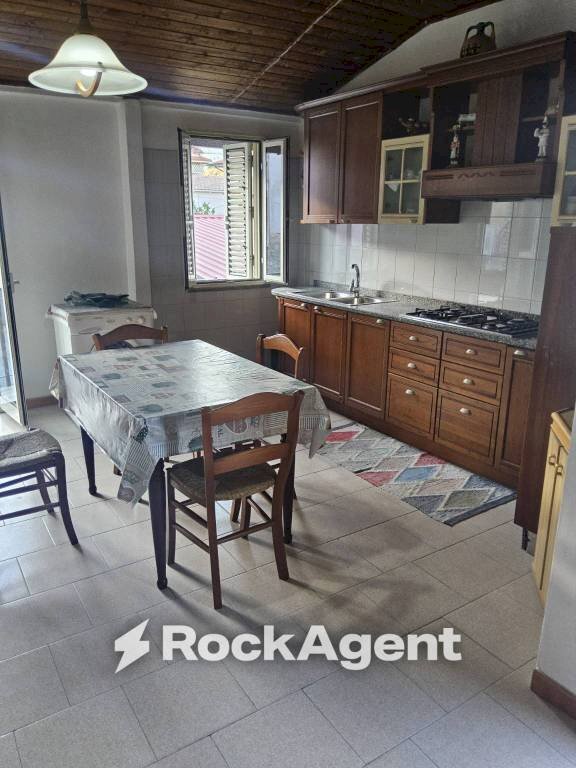 Cucina - Casa indipendente via Marafioti, Brancaleone - foto 2
