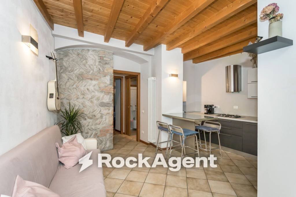 Salone - Bilocale via San Bernardino, 34, Bergamo - foto 1