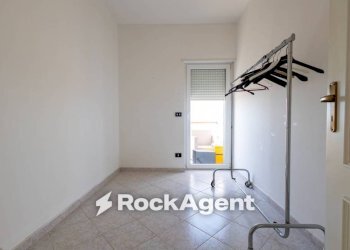 Stanza non arredata - Quadrilocale via Alessi di Turio, Catanzaro - foto 30