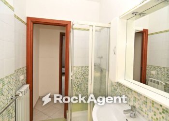 Bagno - Bilocale via del Crocifisso, 115, Latina - foto 25