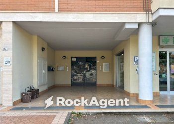 Interno palazzo - Two-room apartment via del Crocifisso, 115, Latina - photo 34