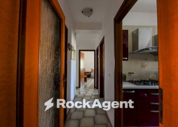 Corridoio - Four-room apartment viale Brutium, 10, Catanzaro - photo 11