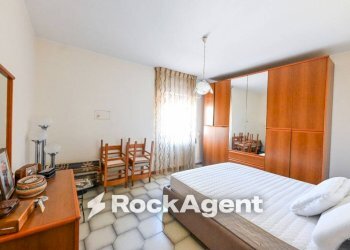 Camera da letto - Quadrilocale viale Brutium, 10, Catanzaro - foto 21
