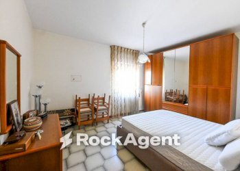 Camera da letto - Quadrilocale viale Brutium, 10, Catanzaro - foto 22