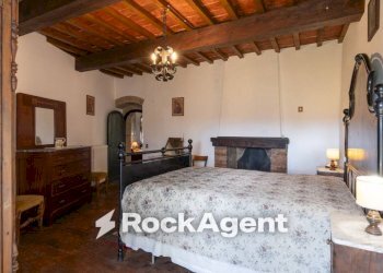 Camera da letto - Stabile - Palazzo strada Comunale di Catignano, Gambassi Terme - foto 13