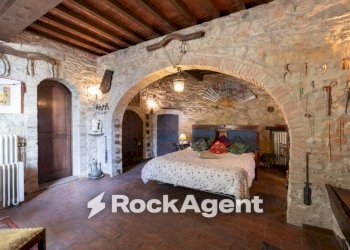 Camera da letto - Stabile - Palazzo strada Comunale di Catignano, Gambassi Terme - foto 30