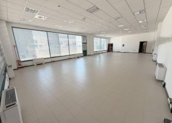 Interno non residenziale - Office strada Provinciale Briantea, Ambivere - photo 16