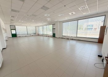 Interno non residenziale - Office strada Provinciale Briantea, Ambivere - photo 18