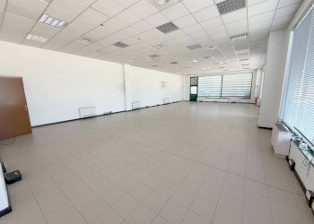 Interno non residenziale - Office strada Provinciale Briantea, Ambivere - photo 21