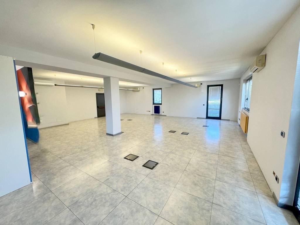 Ufficio - Office via Provinciale, Lallio - photo 1