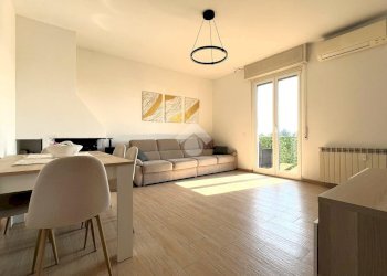 Three-room apartment Via Santa Cecilia, Carugate - photo 1