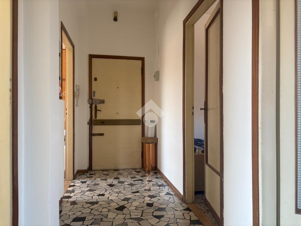 Four-room apartment Via Lucrezia Borgia, Ferrara - photo 3