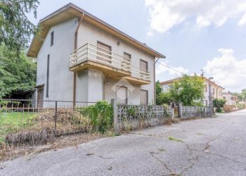 Villa Via T. Tasso, Voghiera - foto 1
