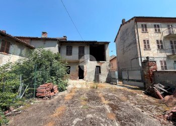Semi-detached house Via Roma, Calliano - photo 1