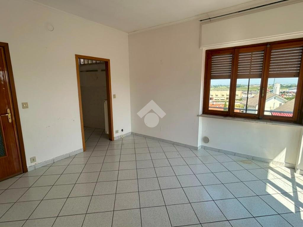 Three-room apartment Via Venticinque Aprile, Costigliole Saluzzo - photo 2