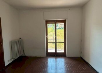 Three-room apartment Via Venticinque Aprile, Costigliole Saluzzo - photo 9